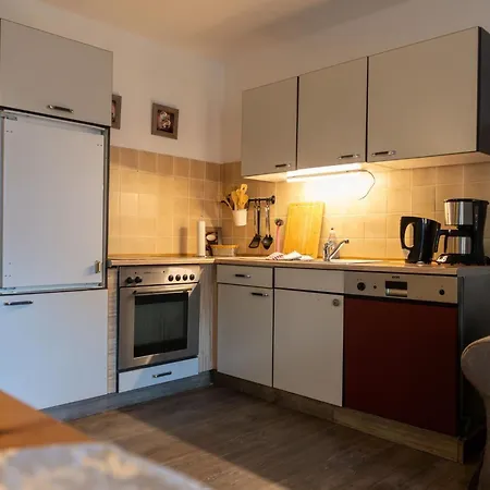 Mit Zwei Schlafzimmern Und Balkon By Interhome 아파트 Weißenstadt