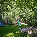 Mit Zwei Schlafzimmern Und Balkon By Interhome *