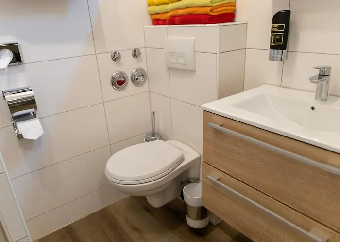Mit Zwei Schlafzimmern Und Balkon By Interhome Weißenstadt